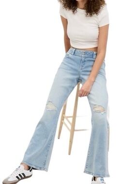 NWT Gap Y2K Flare Low Rise Distressed Light Wash Jeans Size 31/12